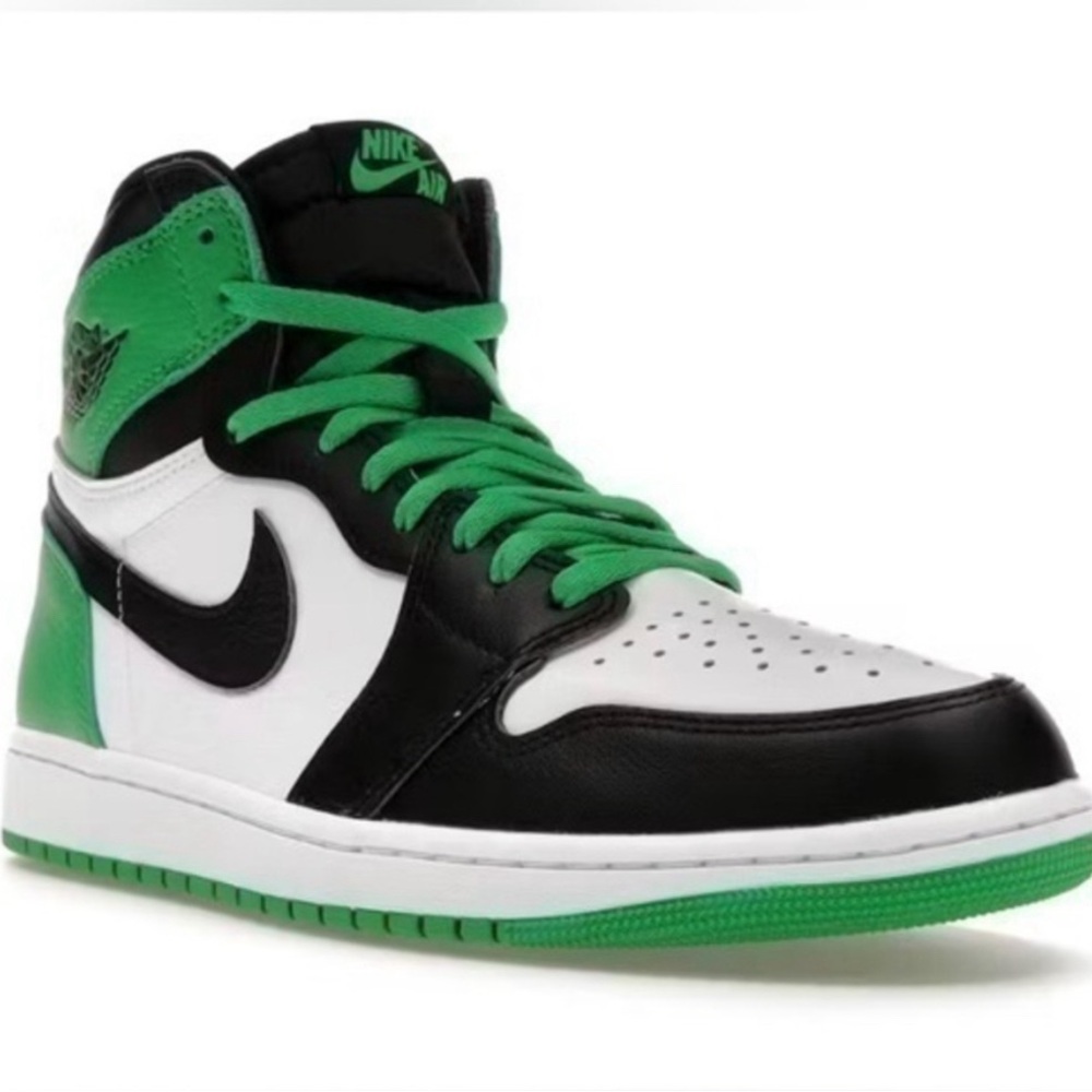 Jordan 1 Retro High OG
Lucky Green (NEW)